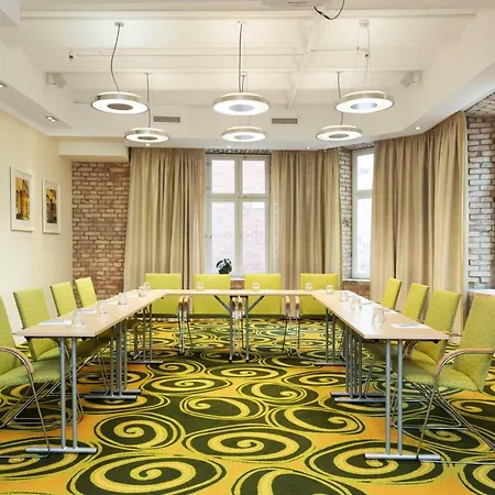 Elite Esplanade Hotel